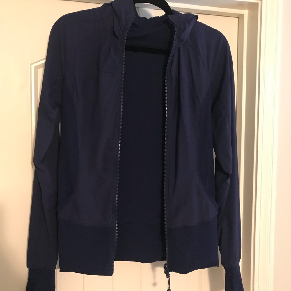 Navy reversible Lululemon jacket